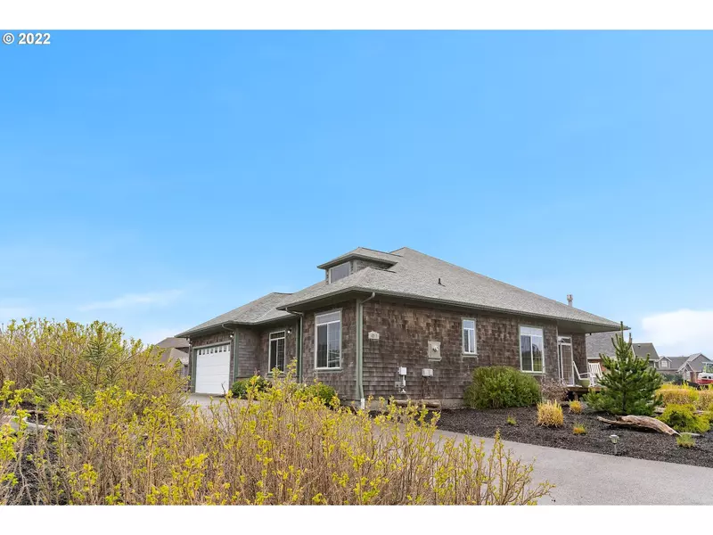 4777 Sheridan DR, Gearhart, OR 97138