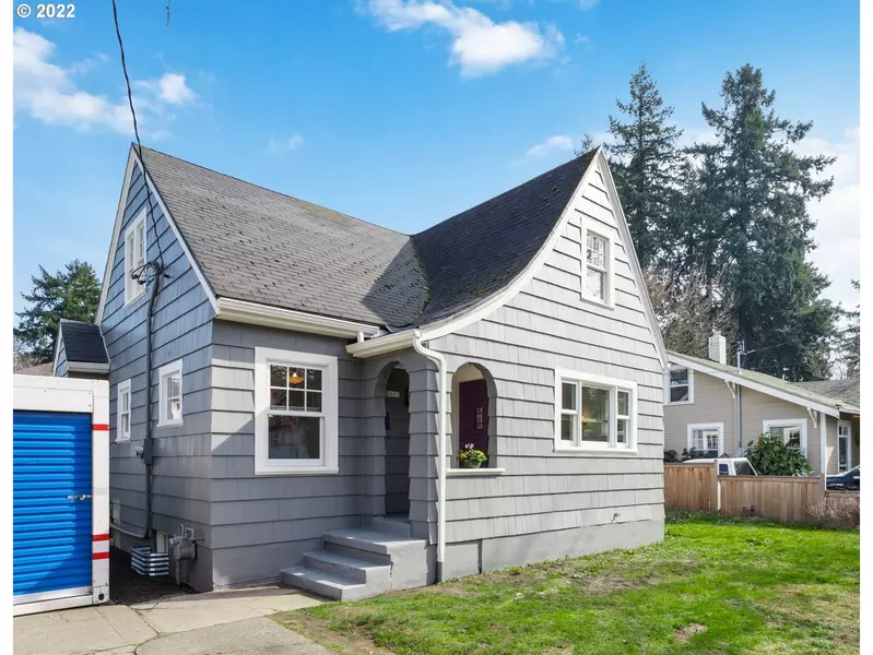 2602 NE 33RD AVE, Portland, OR 97212