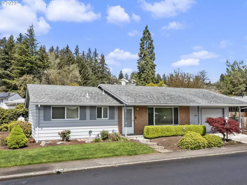 12357 SW KING GEORGE DR, King City, OR 97224