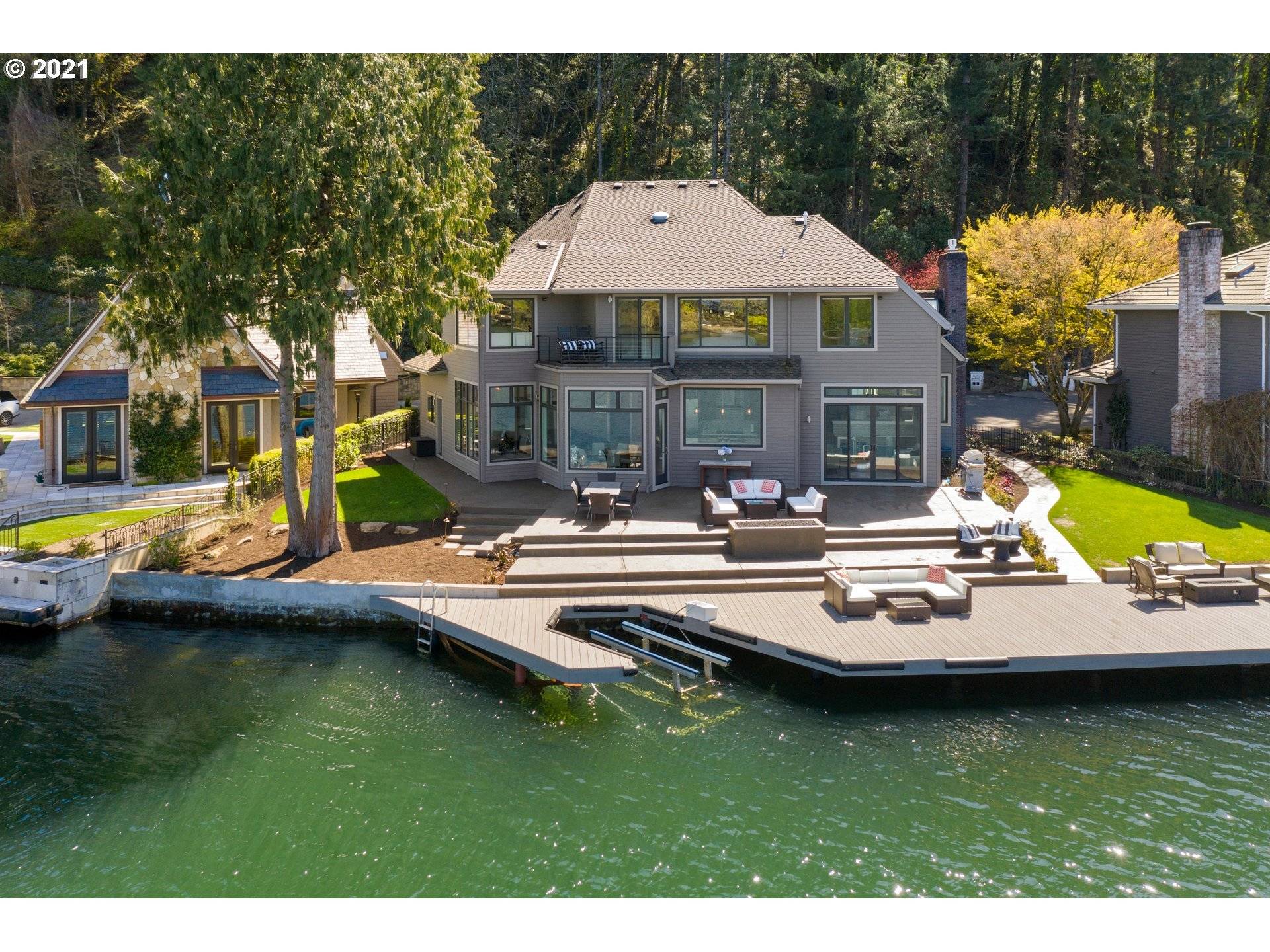 1475 OAK TER, Lake Oswego, OR 97034