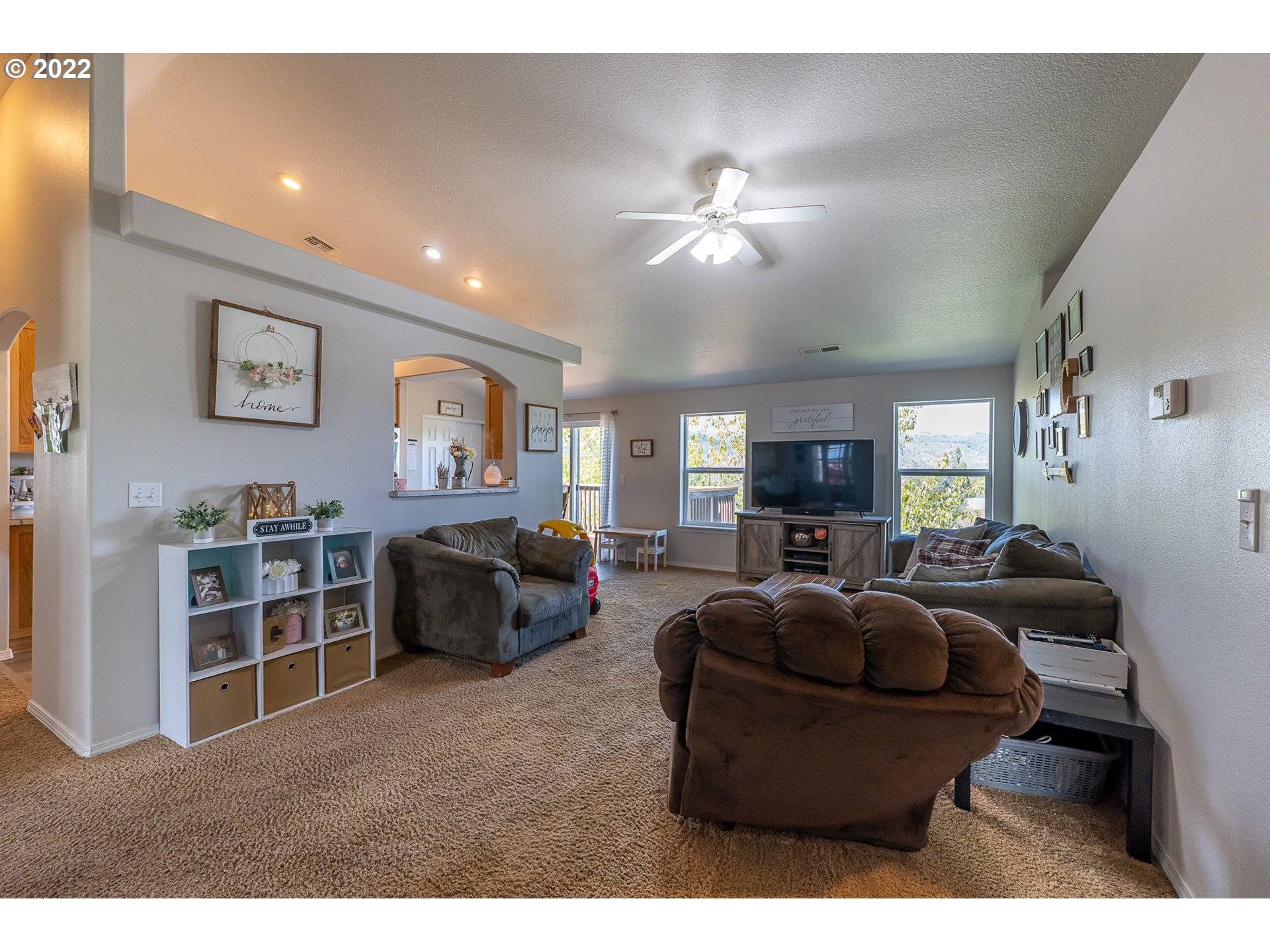 Roseburg, OR 97471,150 UMPQUA VIEW DR