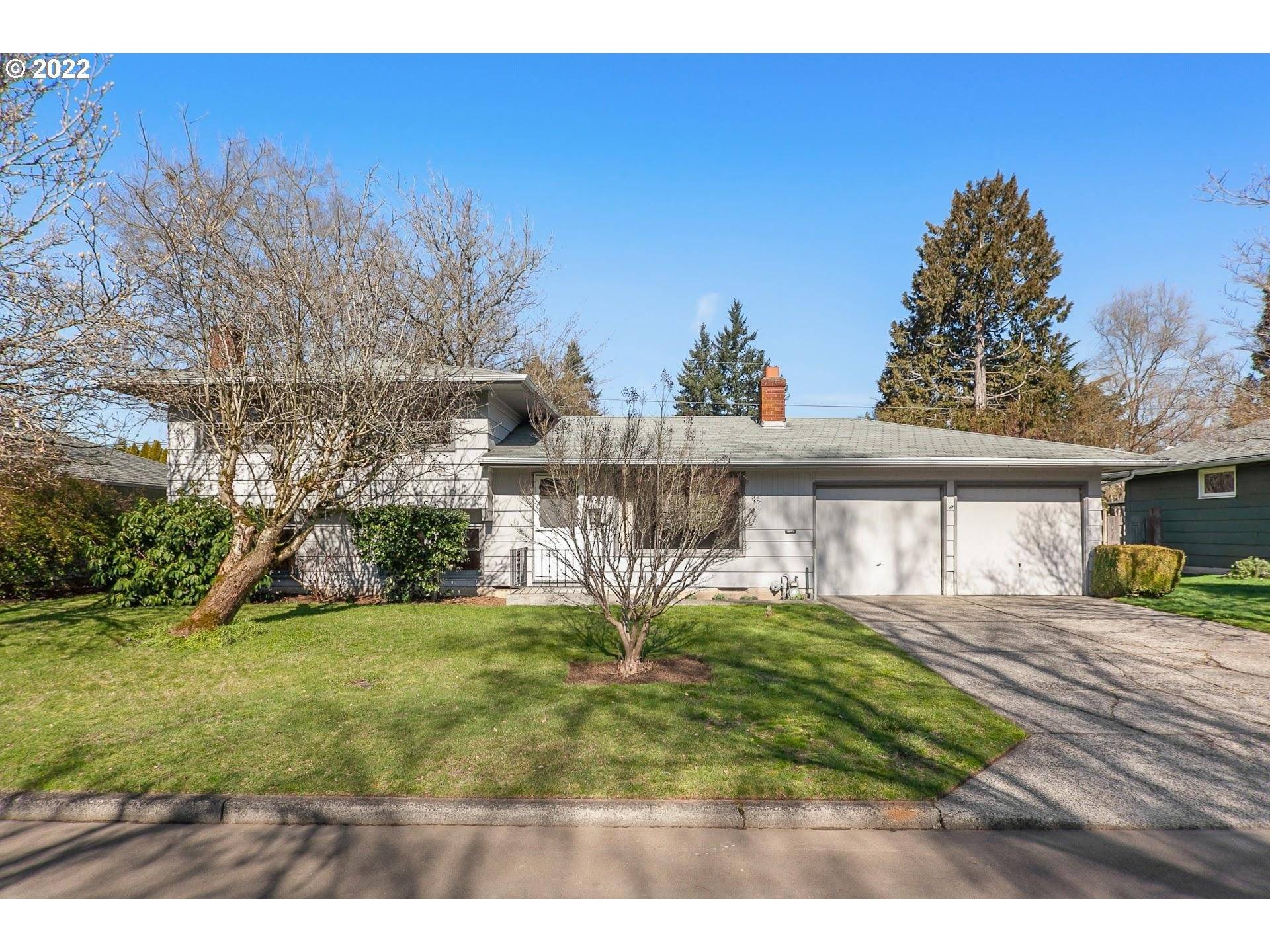 Milwaukie, OR 97222,4745 SE FIELDCREST ST
