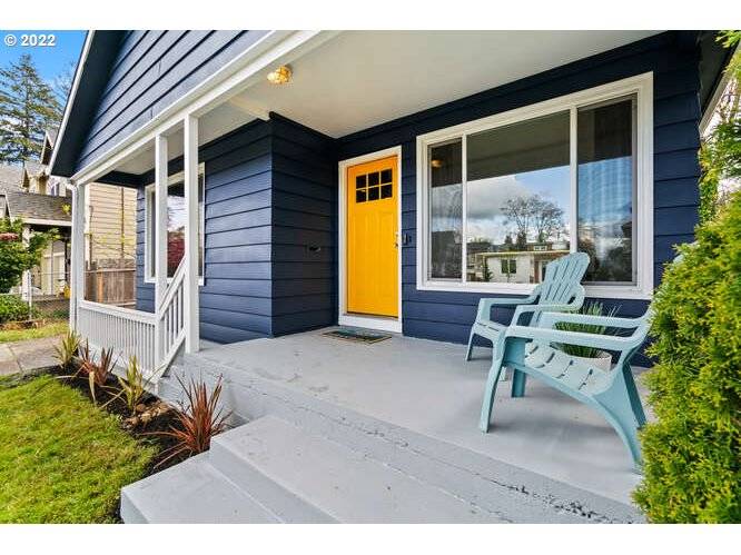 Portland, OR 97206,7616 SE WOODSTOCK BLVD
