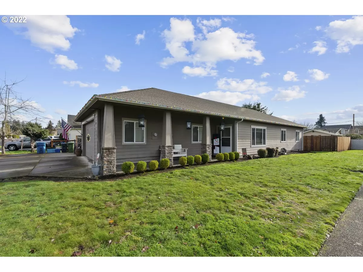 Stayton, OR 97383,1030 W KATHY ST