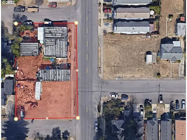 8001 8015 SE 72ND AVE, Portland, OR 97206