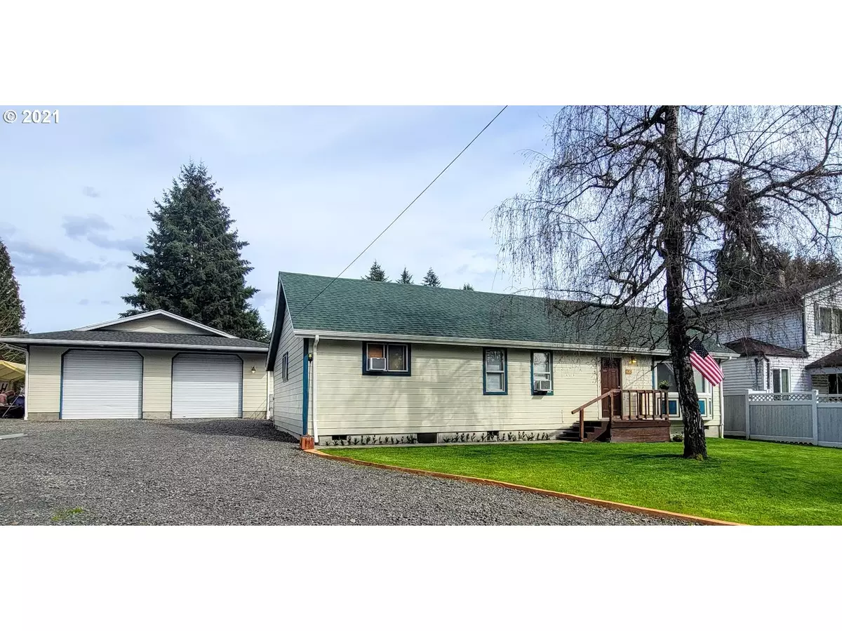 Castle Rock, WA 98611,630 WOODARD AVE