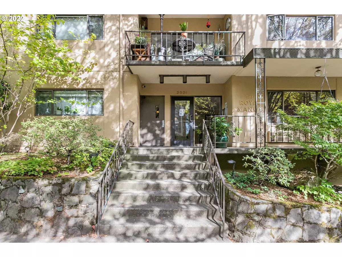 Portland, OR 97205,2021 SW MAIN ST #63