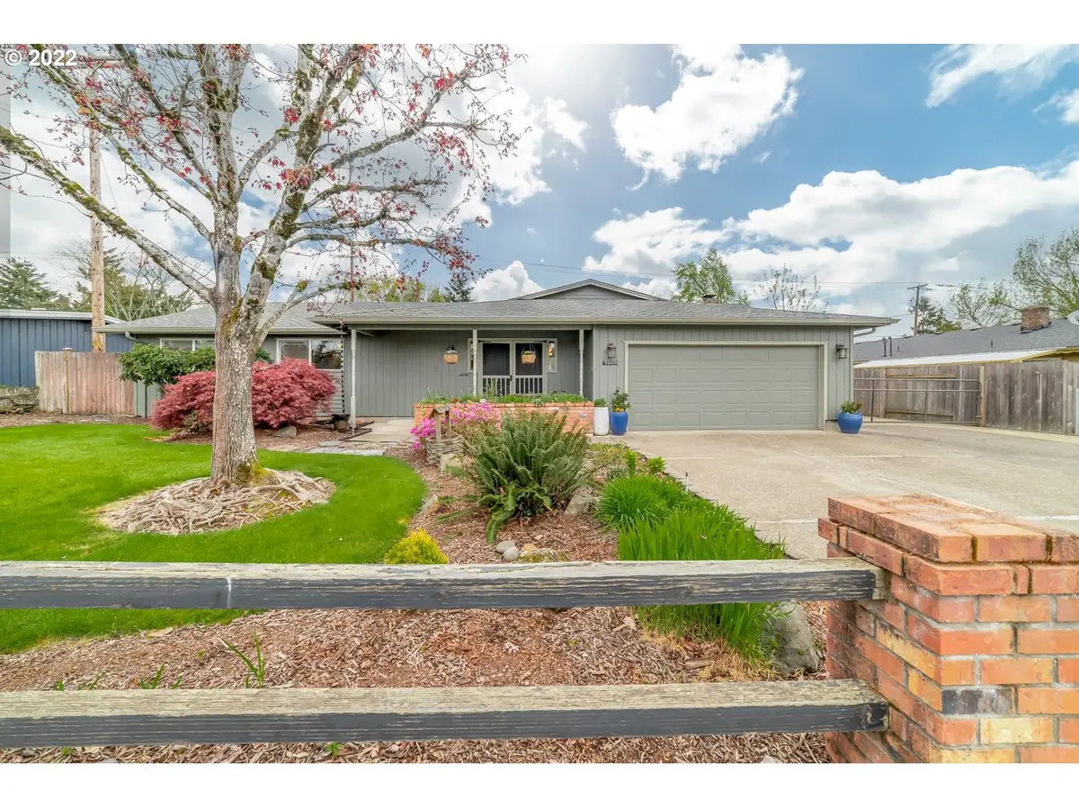 1580 LONG ISLAND DR, Eugene, OR 97401