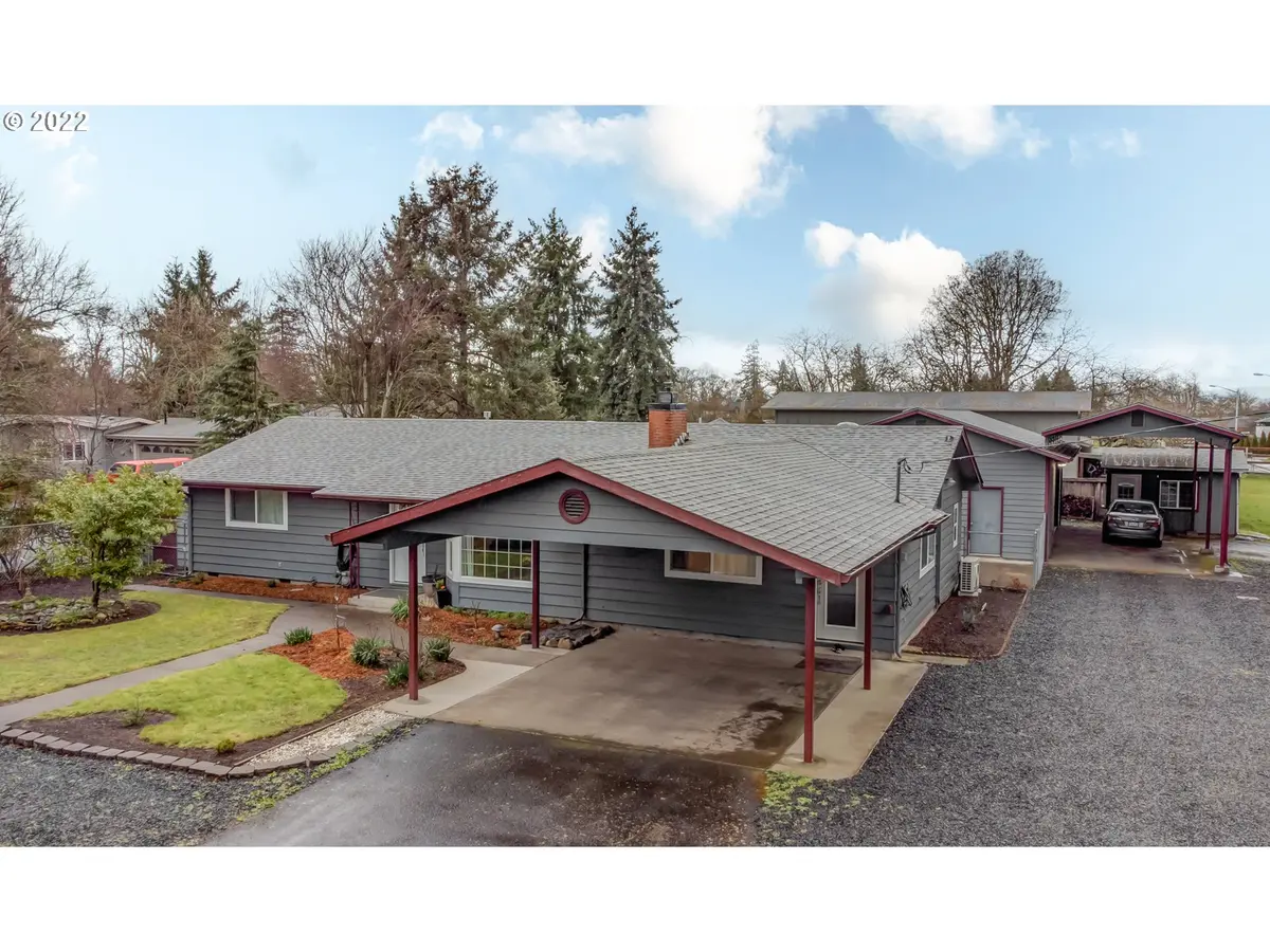 Junction City, OR 97448,785 SPRUCE ST