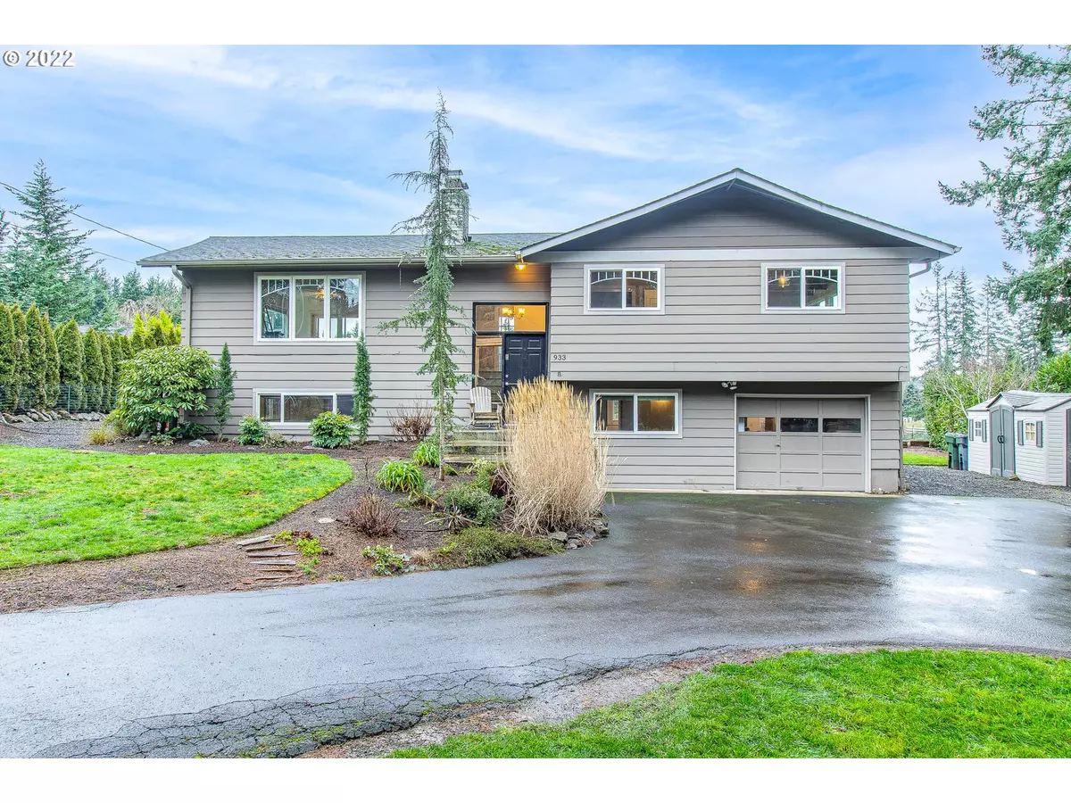 West Linn, OR 97068,933 MARYLHURST CIR