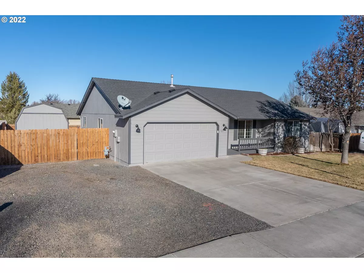 Redmond, OR 97756,923 NW NEGUS LN