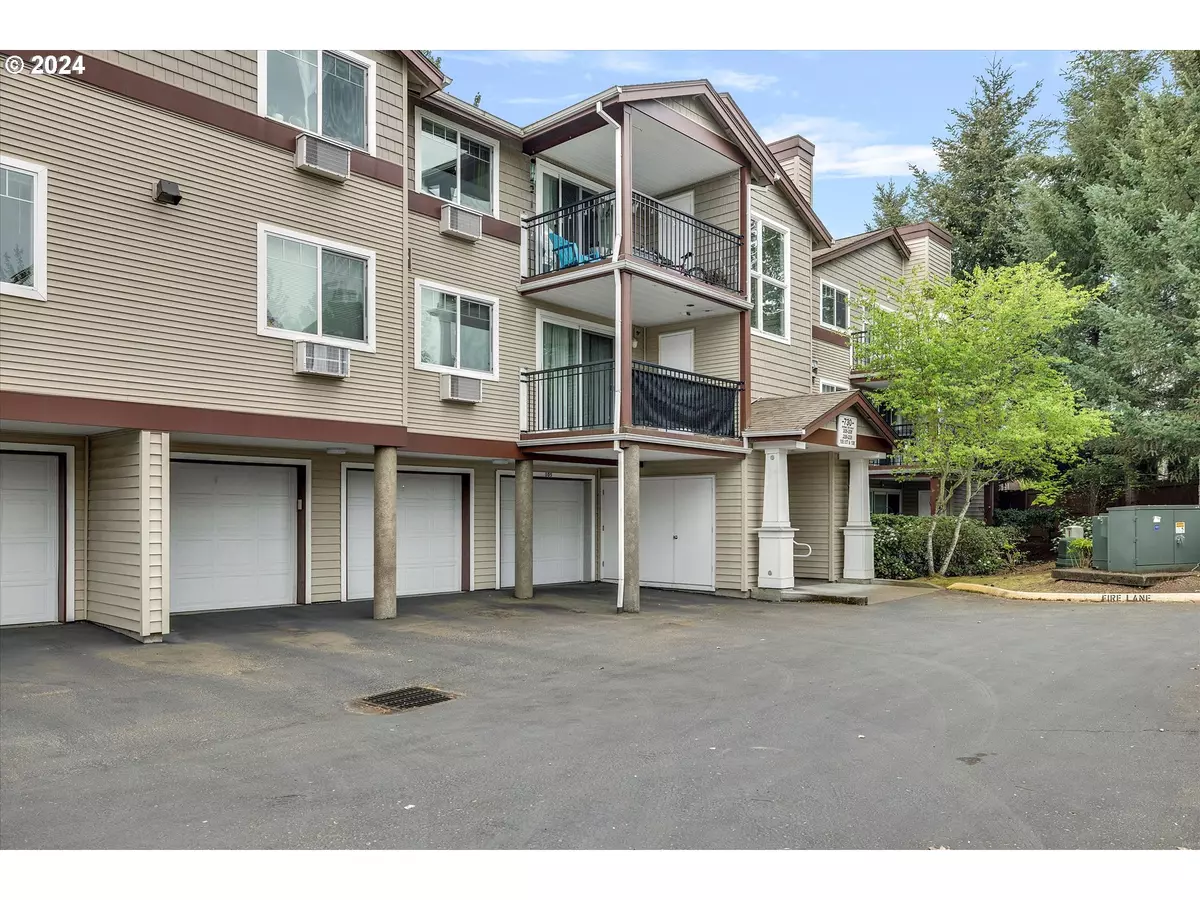 Beaverton, OR 97006,730 NW 185TH AVE #105