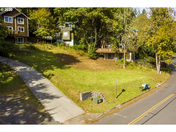 Eugene, OR 97405,43rd