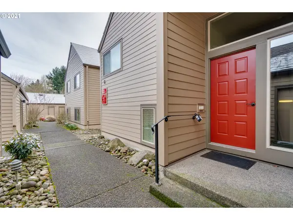 2516 SE BAYPOINT DR #L31, Vancouver, WA 98683