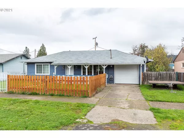 290 FORD ST, Winston, OR 97496