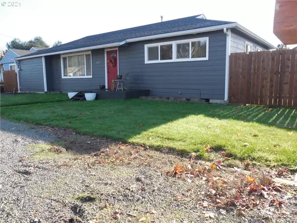 1917 SW SNIVELY AVE, Chehalis, WA 98532