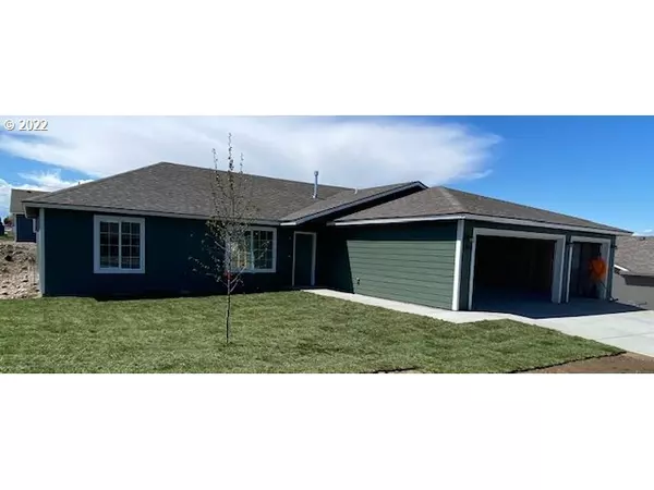 2740 Grouse ST, Umatilla, OR 97882