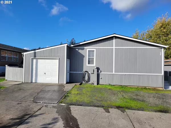 St Helens, OR 97051,2154 Oregon ST #56