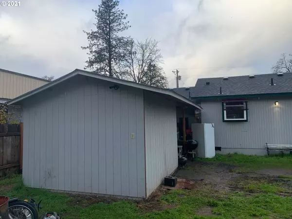 Oakridge, OR 97463,47640 CLINE ST