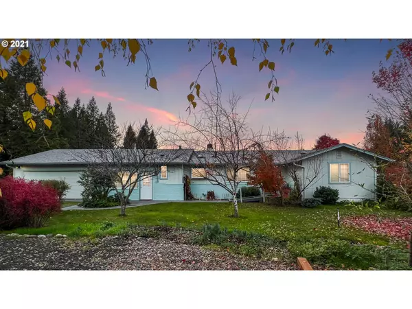 88 CLEARVIEW DR, Roseburg, OR 97471