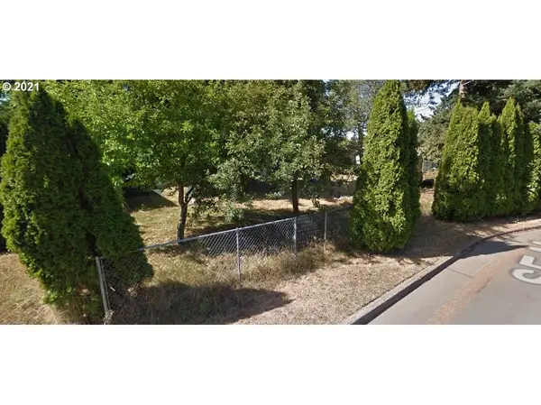 190 SE CLEVELAND AVE, Gresham, OR 97080