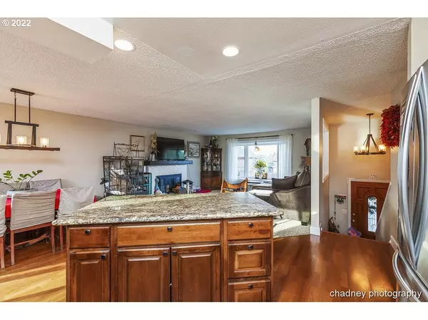 Troutdale, OR 97060,2154 SE SANDY CT