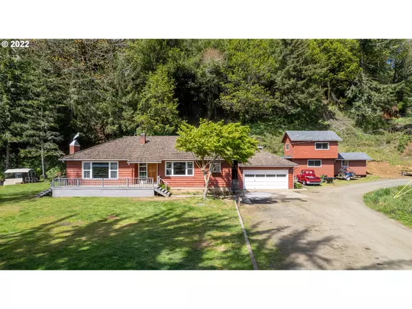 64508 DONOVANS DR, Coos Bay, OR 97420