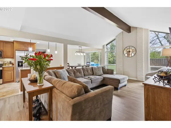 1010 SE 207TH AVE, Gresham, OR 97030