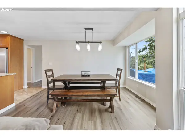 1010 SE 207TH AVE, Gresham, OR 97030