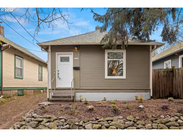 8762 N PENINSULAR AVE, Portland, OR 97217