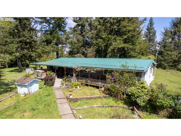 68637 RIDGE RD, North Bend, OR 97459