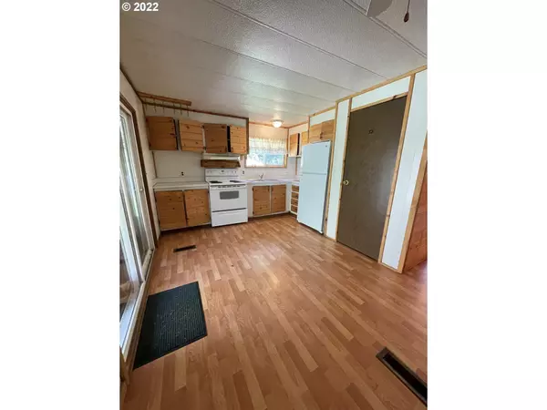 Gold Beach, OR 97444,94678 LAUREL LN