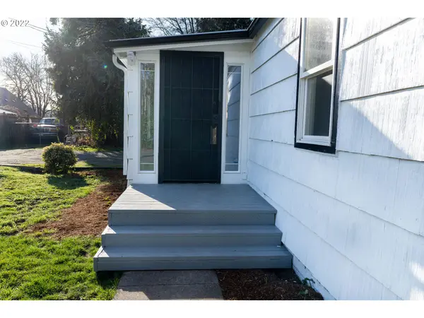 3356 ELLIOT LN, Springfield, OR 97478