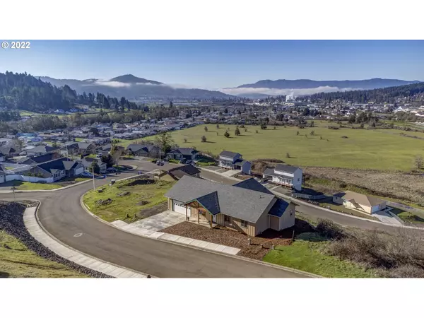 Sutherlin, OR 97479,639 VALLEY VISTA ST