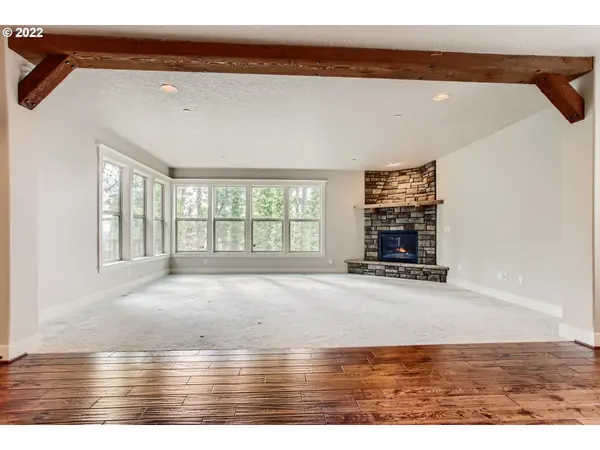 Portland, OR 97229,8562 NW Lovejoy ST