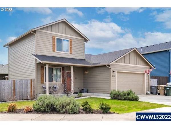 1202 ALBATROSS CT, Sweet Home, OR 97386