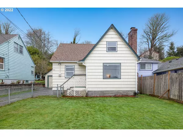 825 Glasgow AVE, Astoria, OR 97103