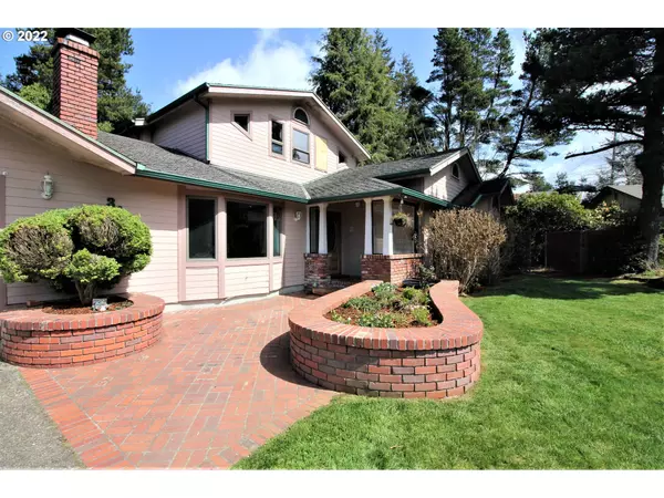 North Bend, OR 97459,3421 SCOTT CT