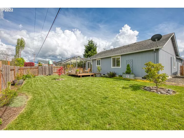 Creswell, OR 97426,154 ROBIN CT