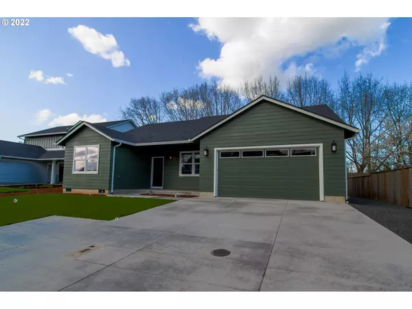 Eugene, OR 97404,285 Carolyn DR