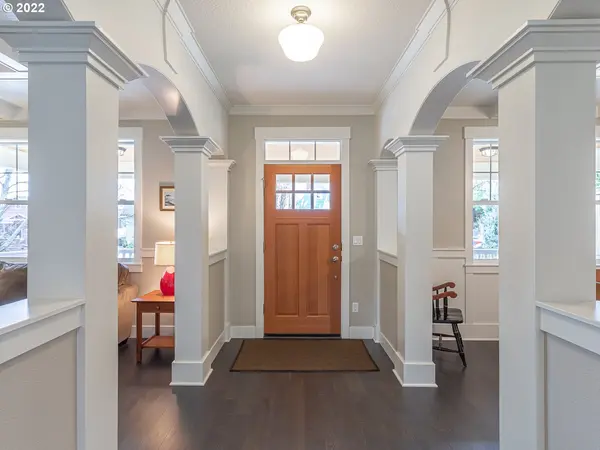 2104 SE 32ND AVE, Portland, OR 97214