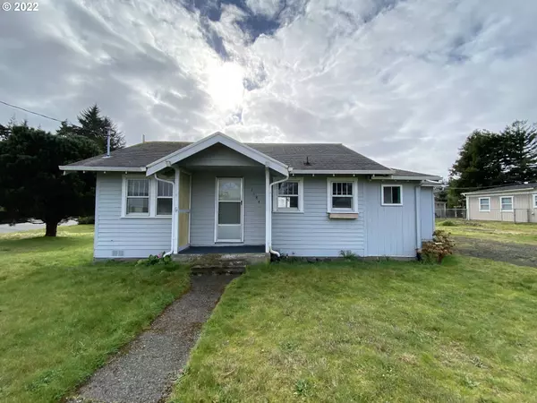 1184 2ND ST, Florence, OR 97439