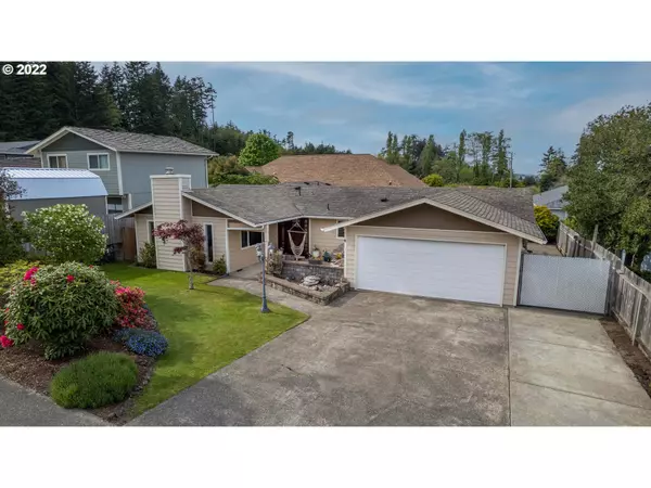 2210 MAINE CT, North Bend, OR 97459