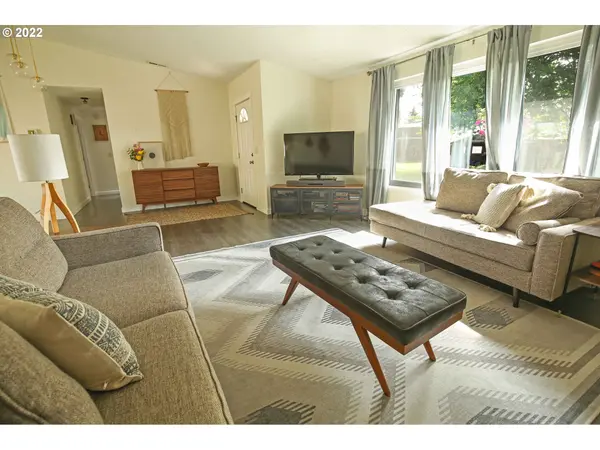 Springfield, OR 97478,1071 COLE WAY