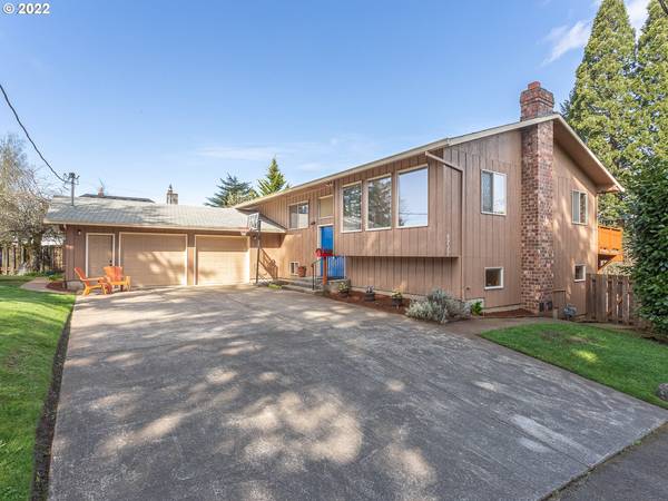 6717 SW 33RD PL, Portland, OR 97219