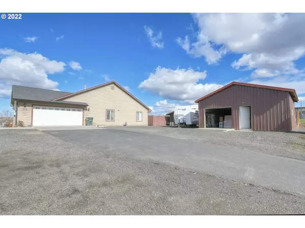 3225 SW HAILEY AVE, Pendleton, OR 97801