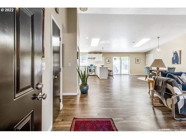 Eugene, OR 97404,3565 CASTREY ST