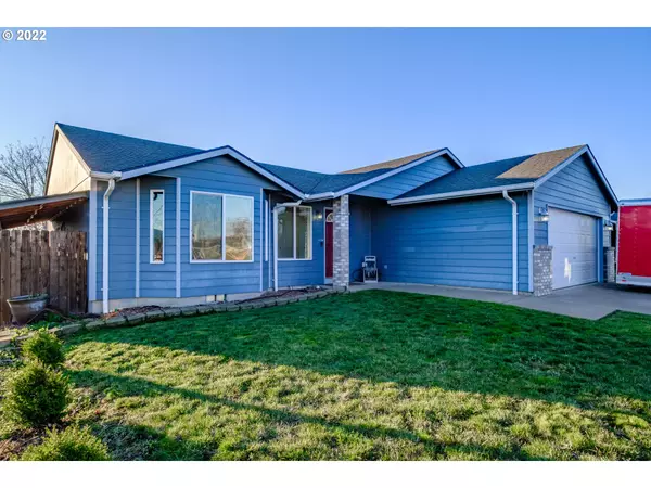 2286 LEONARD LN, Lebanon, OR 97355