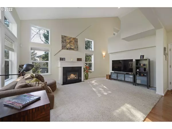 Lake Oswego, OR 97035,20 SUMMIT RIDGE CT