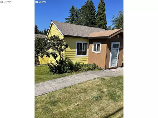 Sandy, OR 97055,17242 HOFFMAN AVE